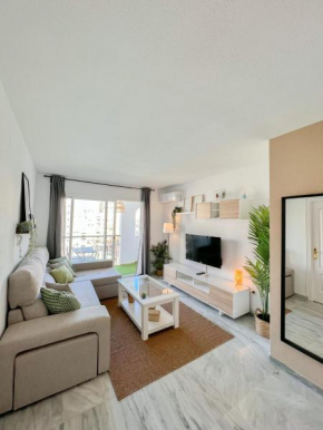 Cozy apartment with Pool, Torremolinos